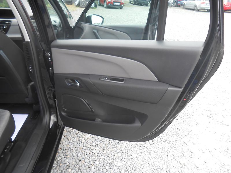 Citroën C4 SpaceTourer NAVI, Tažné, 49500KM - fotka 21 z 40