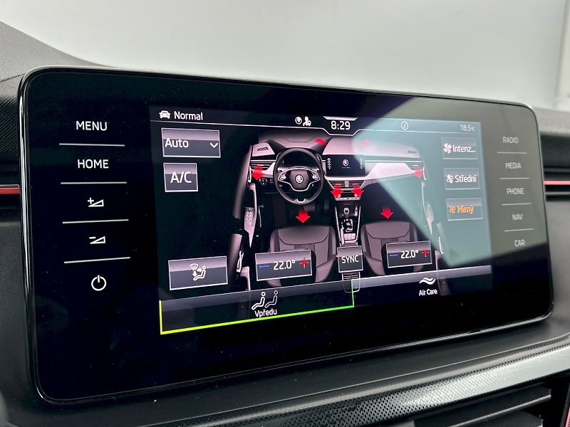 Škoda Scala (2023) DSG 1.5TSI 110kW Monte Carlo - fotka 18 z 32