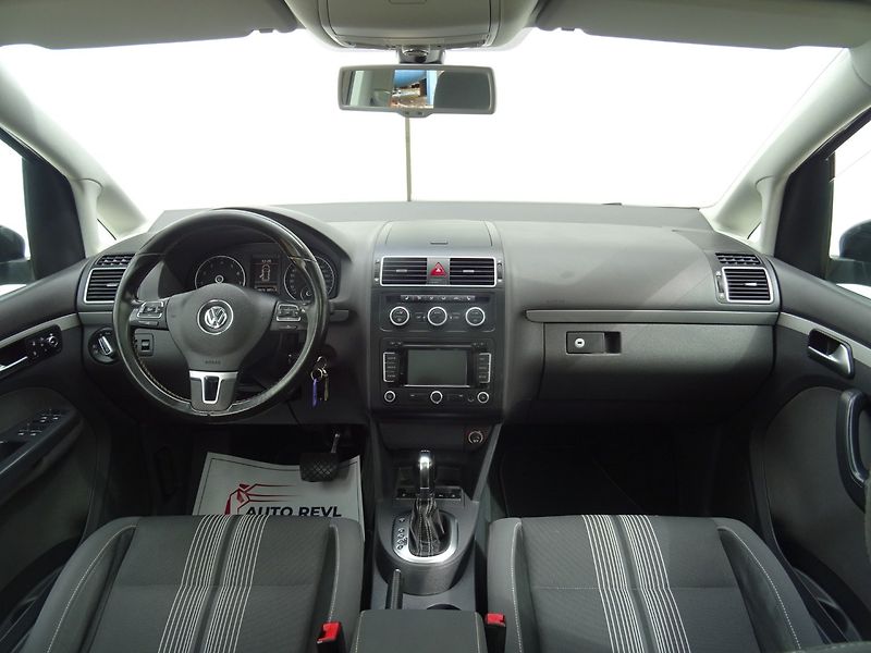 Volkswagen Touran (2012) 1.4i,103kW,DSG,MATCH,s.k,navi - fotka 17 z 24