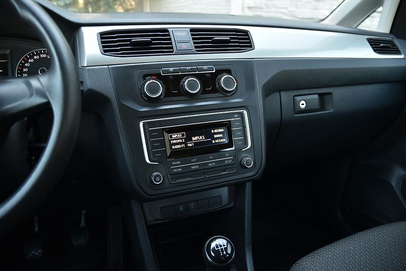 Volkswagen Caddy 2.0 TDi CR, KLIMA, TEMP, ČR - fotka 16 z 49