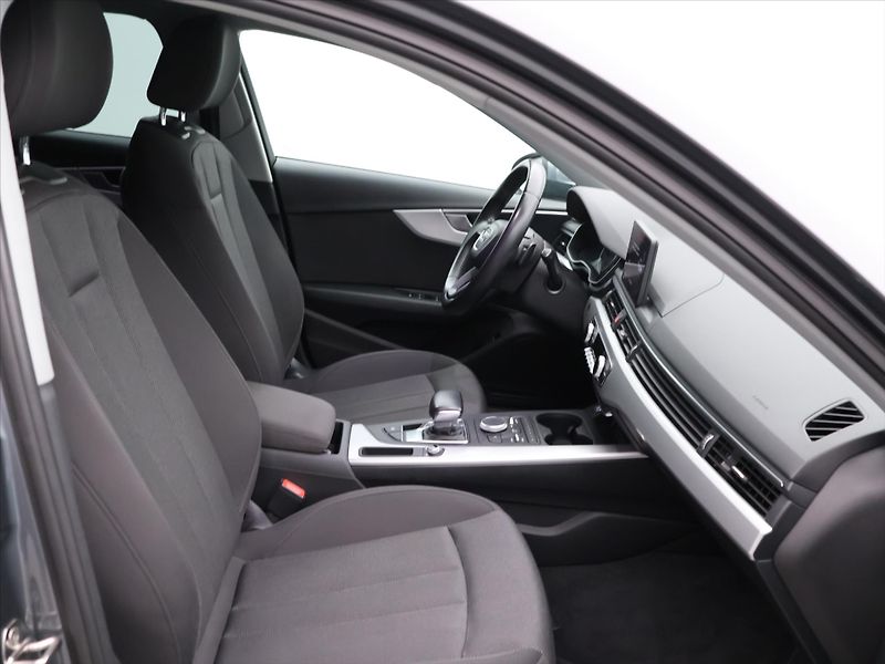 Audi A4 Avant 2,0 TDI 110kW Stronic LE - fotka 13 z 40