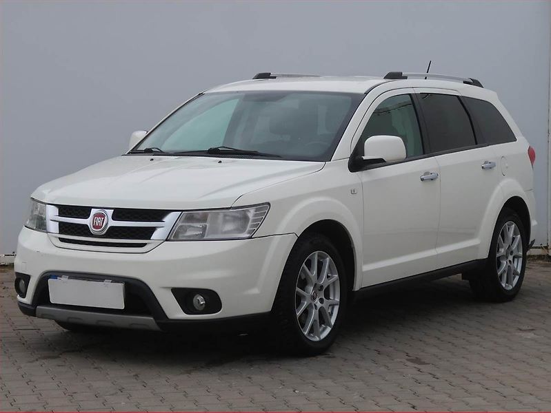 Fiat Freemont (2013) 2.0 MultiJet, 4X4, Automat - fotka 2 z 16