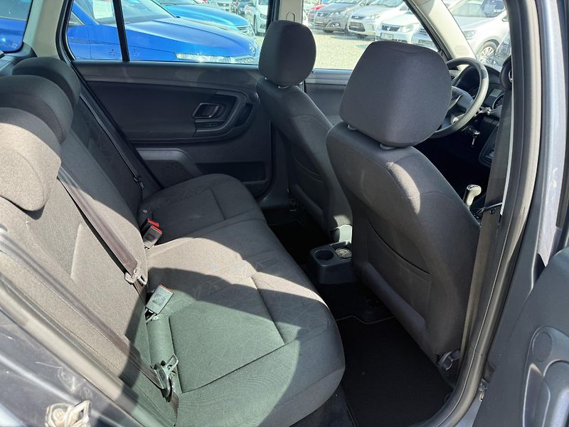 Škoda Fabia 1.2 TSI FAMILY - fotka 11 z 13