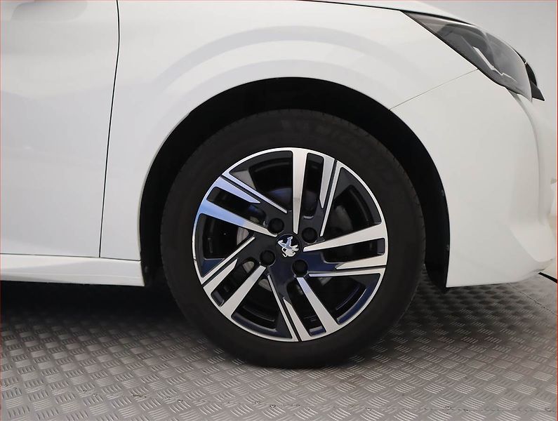Peugeot 208 (2023) Active Pack 1.2 PureTech - fotka 15 z 19