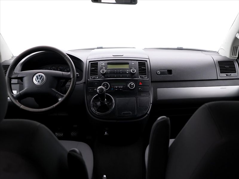 Volkswagen Multivan 2,5 TDI 96kW Comfortline - fotka 22 z 29