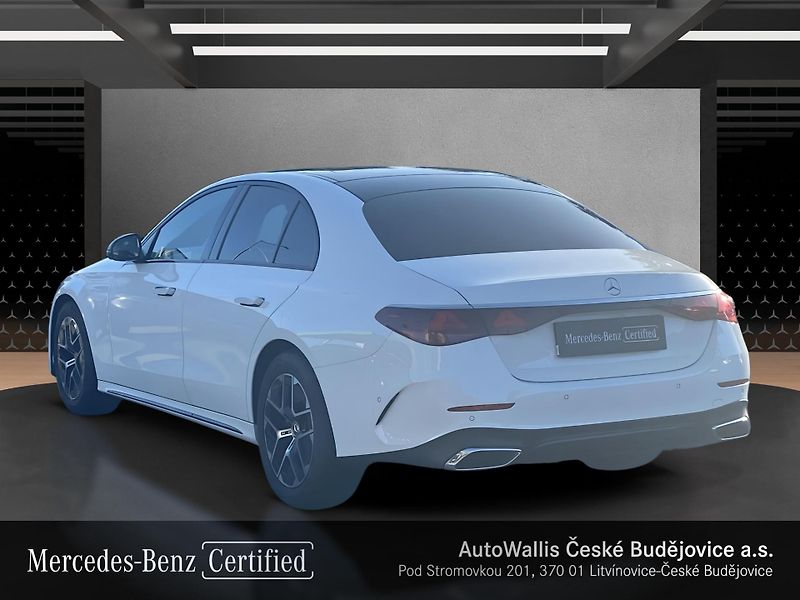 Mercedes-Benz Třídy E E 220d 4M AMG - fotka 3 z 27