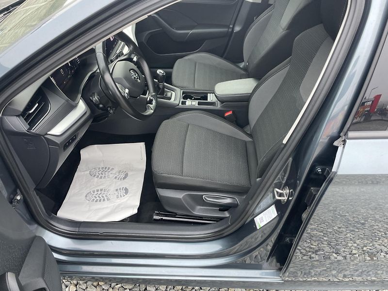 Škoda Octavia 2.0TDi 115PS LED VIRT NAVI DPH - fotka 102 z 189