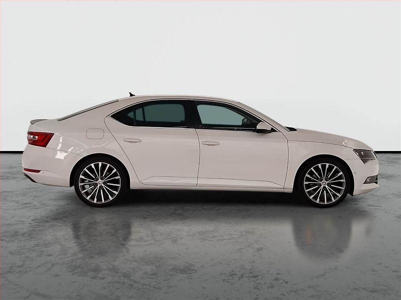 Škoda Superb (2016) Laurin&Klement 2.0 TDI - fotka 6 z 27