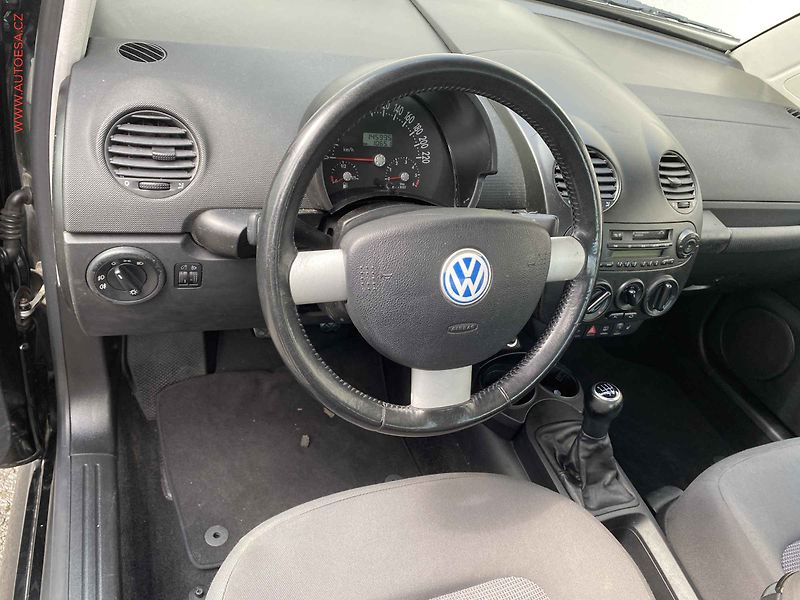 Volkswagen Beetle (2003) 1.4i, Style, výhřev sed - fotka 12 z 14