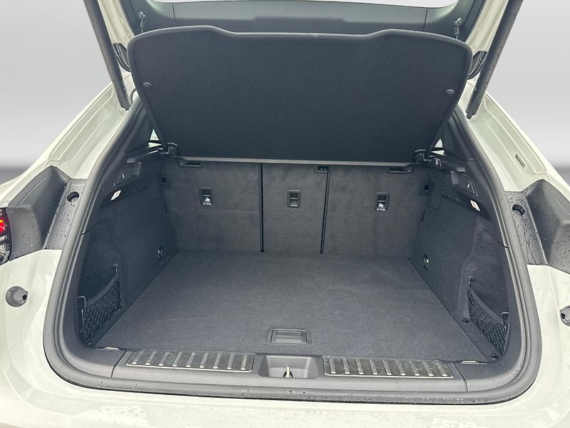 Porsche Macan 4 - fotka 26 z 30