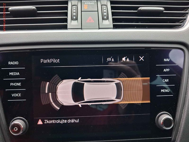 Škoda Octavia (2017) 2.0 TDi, Drive, LED, navi - fotka 16 z 19