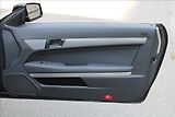 Mercedes-Benz Třídy E 200 CGI / 135 KW / CABRIO - náhled 22