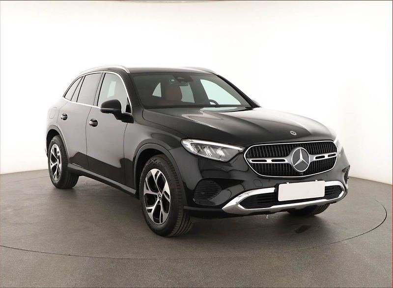 Mercedes-Benz GLC (2025) 220 d 4MATIC, AVANTGARDE - fotka 1 z 26