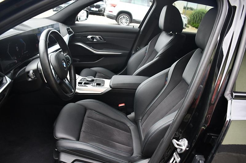 BMW Řada 3 320d xDrive M-SPORT   - fotka 11 z 64