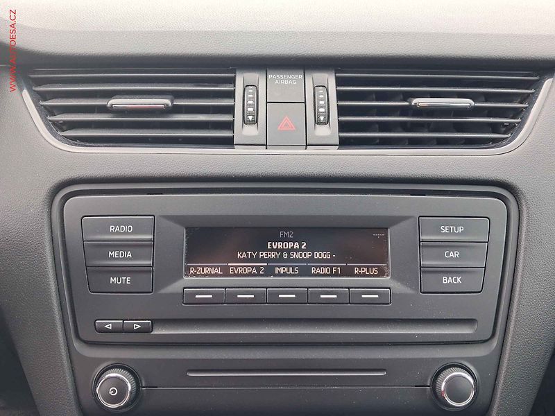 Škoda Octavia (2014) 1.2 TSI, ČR, servis.kniha, AC - fotka 12 z 17