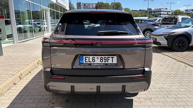 Toyota bZ4X Touring Executive 74kWh AWD - fotka 5 z 19