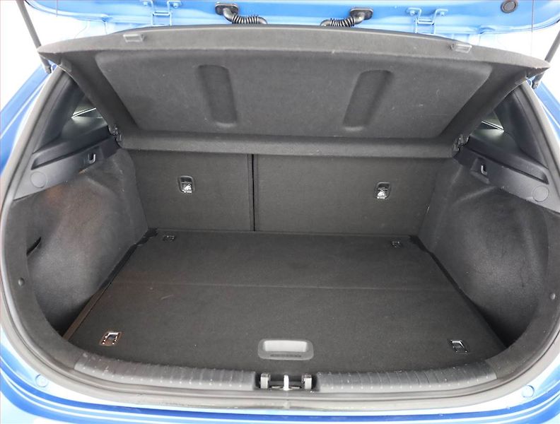 Kia Ceed (2019) 1.4 CVVT, ČR,1.maj, Serv.kniha - fotka 14 z 15
