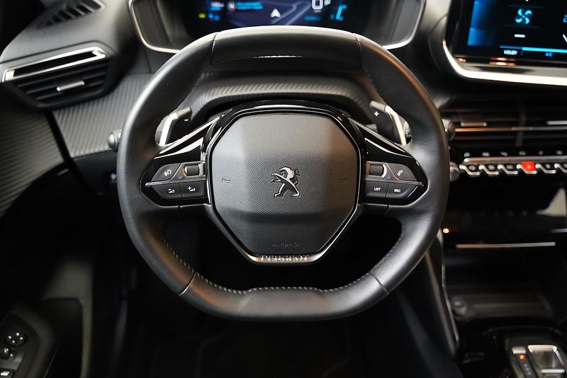 Peugeot 208 - fotka 18 z 26
