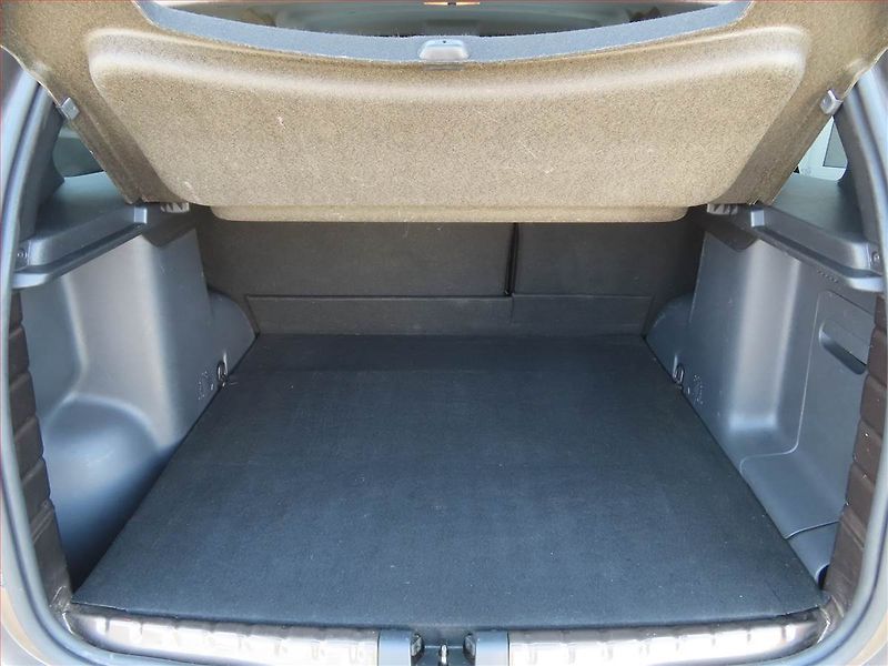 Dacia Duster (2017) 1.6 SCe, 4X4, Serv.kniha - fotka 13 z 21