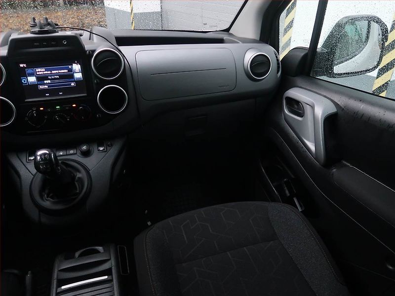 Peugeot Partner (2018) Allure 1.6 BlueHDi, 5Míst, ČR - fotka 8 z 18