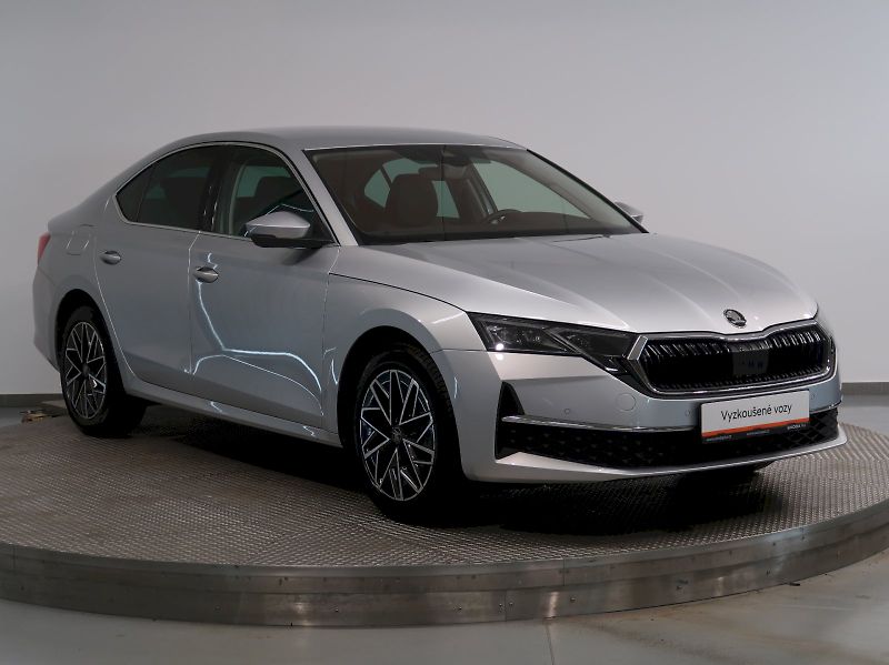 Škoda Octavia (2025) TOP SELECTION 2.0TDI 110KW DSG - fotka 6 z 39