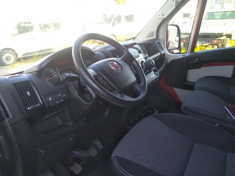 Fiat Ducato 2,3  130Ps 9 míst - fotka 7 z 11