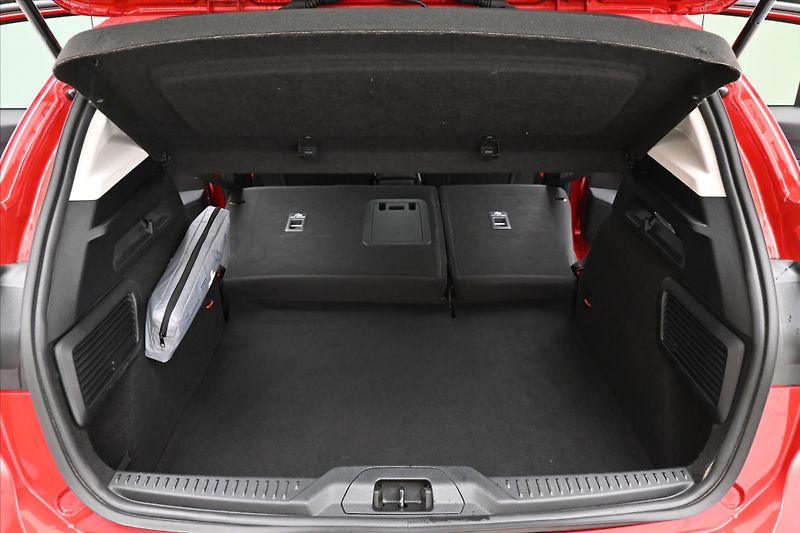 Ford Focus 2,0 EcoBlue 110kW Titanium X Z - fotka 10 z 27