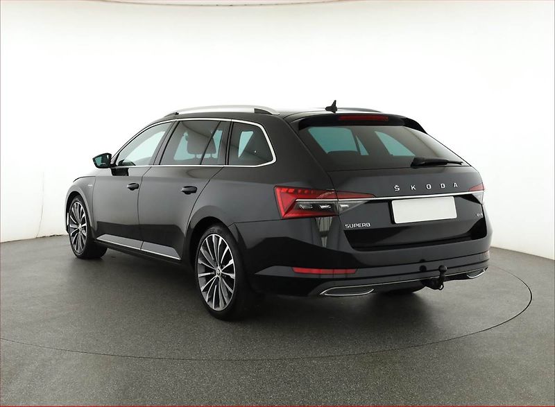 Škoda Superb (2020) Laurin&Klement 2.0 TDI, 4X4 - fotka 4 z 19