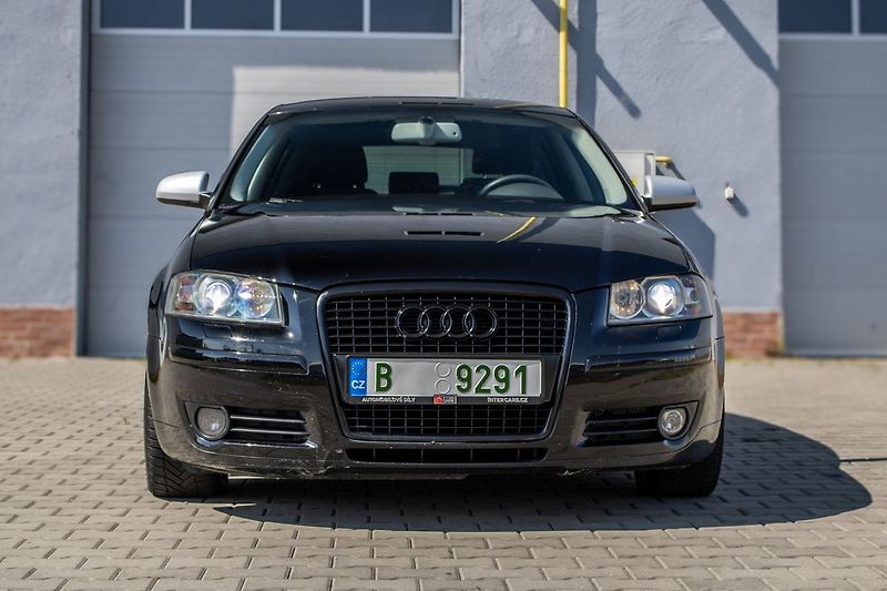 Audi A3 MT/5 FWD 77kW - fotka 2 z 17
