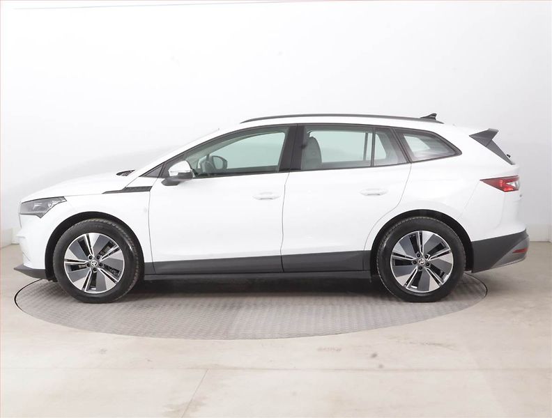 Škoda Enyaq (2023) 60 (62 kWh) - fotka 3 z 17