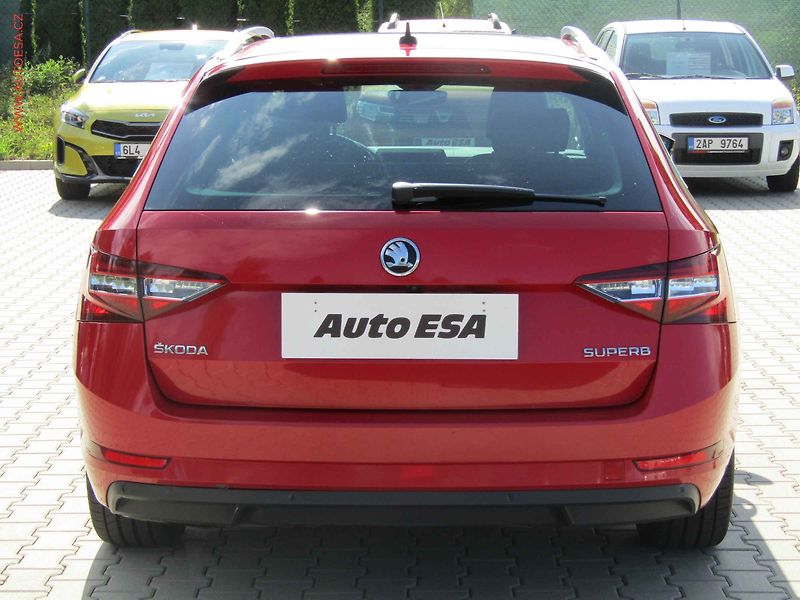Škoda Superb (2019) 2.0 TDi, ČR, DSG, navi - fotka 5 z 19