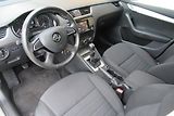 Škoda Octavia 1.6 TDi 4x4 AUT. KLIMA TAŽNÉ - náhled 9