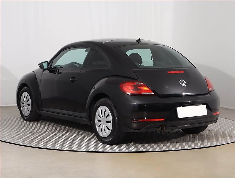 Volkswagen Beetle (2016) 1.2 TSI, Park. senzory - fotka 4 z 12