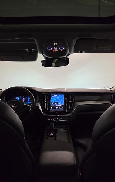 Volvo XC60 (2025) PLUS Bright T6, záruka 2030 - fotka 13 z 17