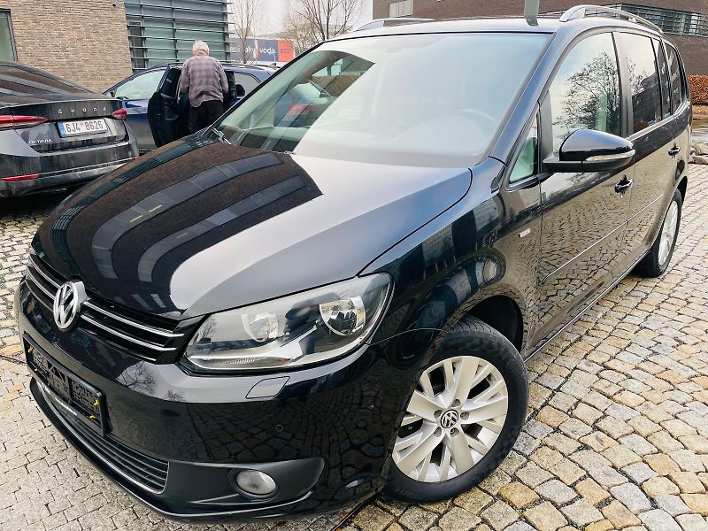 Volkswagen Touran 1.4TSI VÝHŘEV SERVISKA TAŽNÉ - fotka 2 z 46