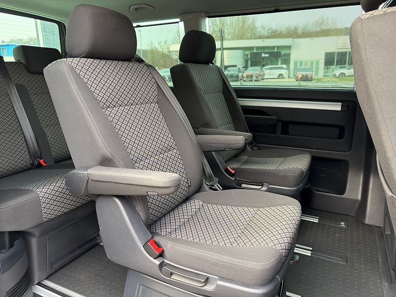 Volkswagen Multivan 2.0 TDi 110kW BULLI WEBASTO - fotka 9 z 17