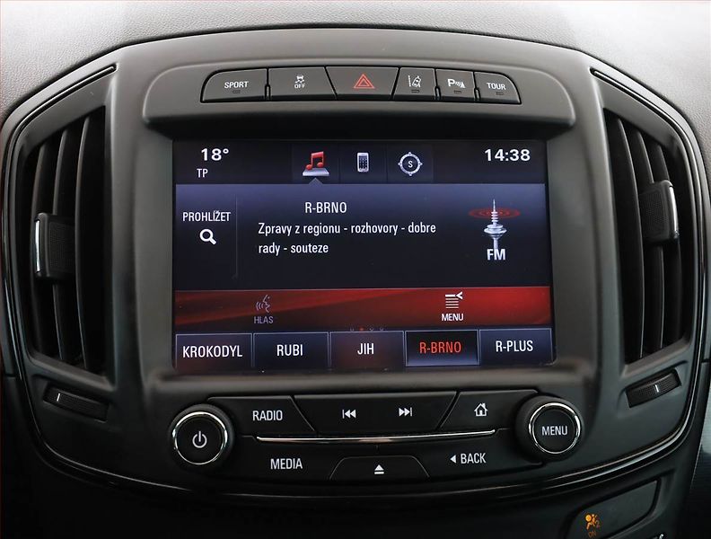 Opel Insignia (2015) 2.0 CDTI, 4X4, Automat - fotka 14 z 19