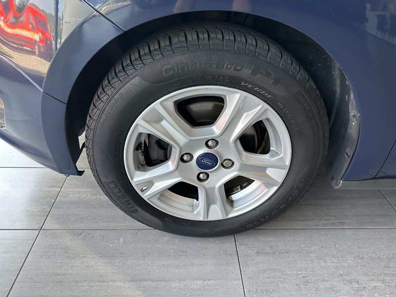 Ford Tourneo Courier Trend 1.0 EcoBoost 100k man. - fotka 9 z 21