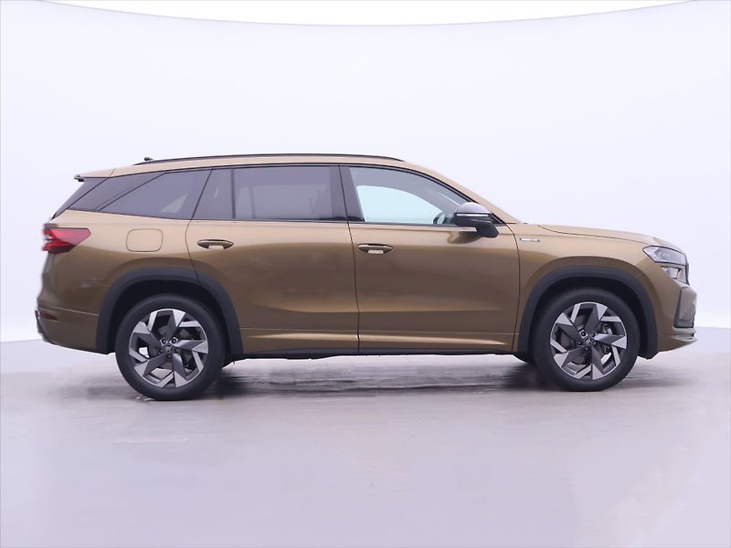 Škoda Kodiaq 2,0 2.0 TDI Sportline 4x4 DSG - fotka 8 z 35