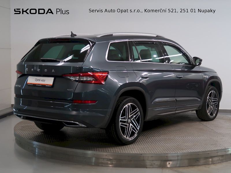 Škoda Kodiaq (2020) LAURIN&KLEMENT 2.0TSI 140KW 4x - fotka 2 z 47