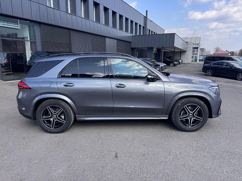Mercedes-Benz GLE (2026) 300 d 4MATIC - fotka 7 z 23