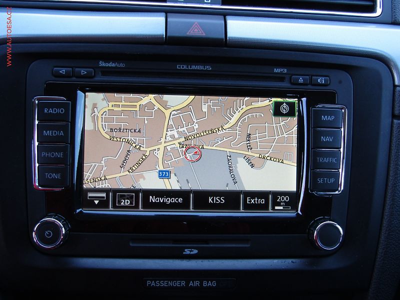 Škoda Superb (2009) 2.0 TDi, ČR, Elegance, DSG - fotka 19 z 21