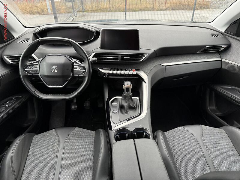 Peugeot 5008 (2019) 1.5 HDi, Allure, TZ, navi - fotka 8 z 21
