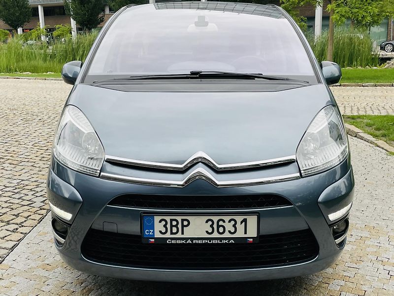 Citroën C4 Picasso 1.6i 88KW MANUÁL LED SENZORY - fotka 7 z 38