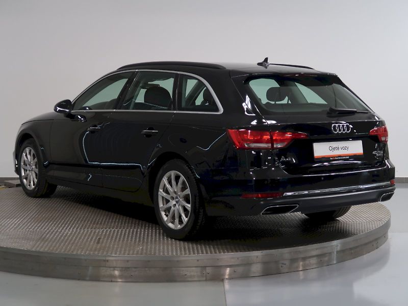 Audi A4 (2019) 40TDI 140KW 4x4 WEBASTO NAVI - fotka 7 z 39