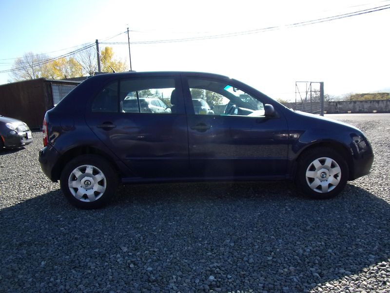 Škoda Fabia (2004) 1.2 HTP 47kW VÝBAVA KILOMETRY  - fotka 4 z 19