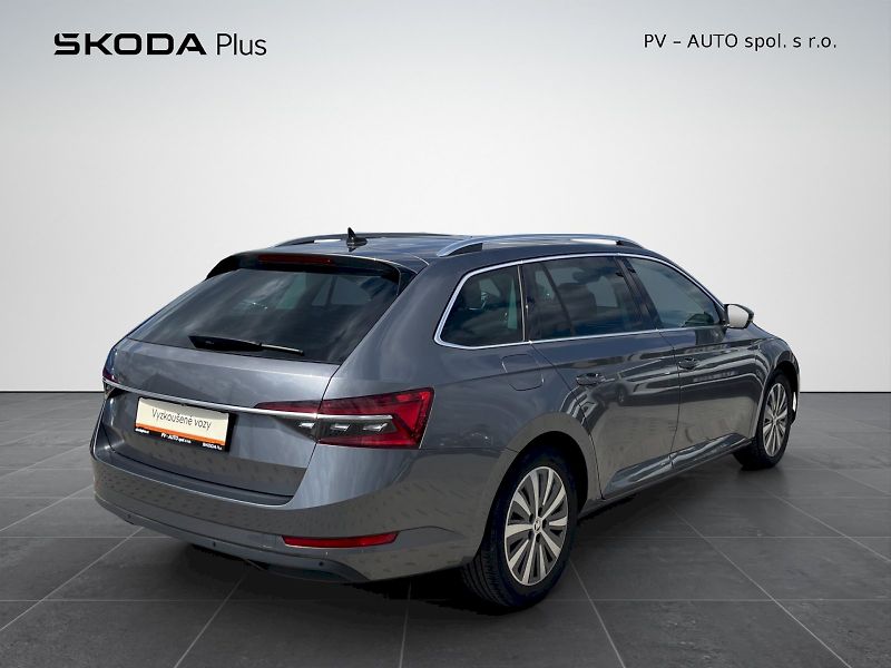 Škoda Superb (2023) 2.0 TDI 147kW DSG Style Plus c - fotka 2 z 34