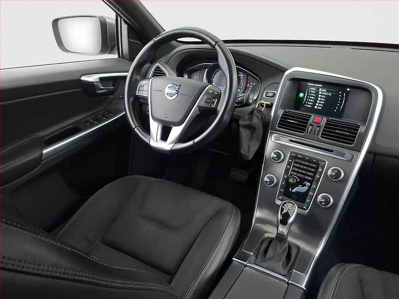 Volvo XC60 (2016) D3, Automat, Kůže, Navi - fotka 7 z 19