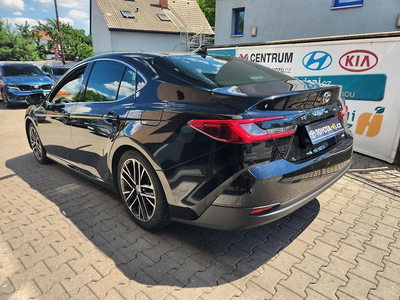 Toyota Camry (2025) 2.5-1.MAJ.-HYBRID-MAX VÝBAVA - fotka 5 z 15