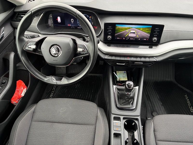 Škoda Octavia (2022) AMBITION 1.5TSI 110kW CZ DPH - fotka 10 z 11